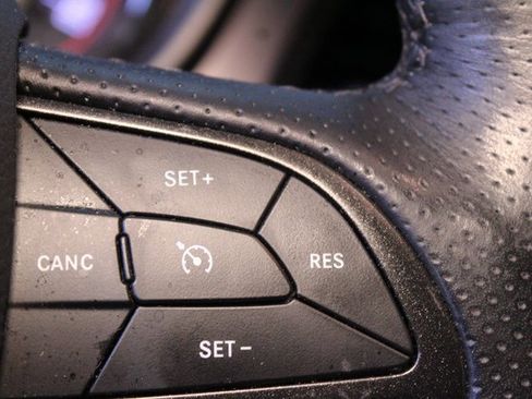 Used 2023 Dodge Challenger R/T w/ Blacktop Package image 21