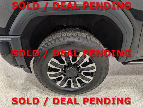 Used 2025 GMC Sierra 2500 Denali Ultimate AWD/4WD image 12