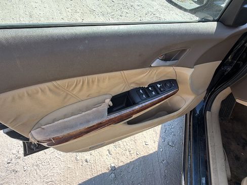 Used 2010 Honda Accord EX-L image 11