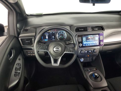 Used 2025 Nissan Leaf S FWD image 14