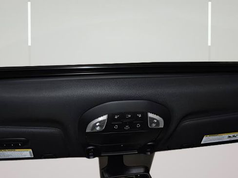 New 2026 Chrysler Pacifica Select AWD/4WD image 21