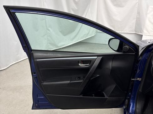 Used 2014 Toyota Corolla S FWD image 10