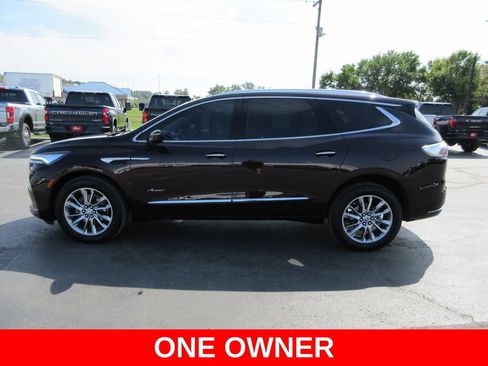 Used 2024 Buick Enclave Avenir w/ Avenir Technology Package AWD/4WD image 11