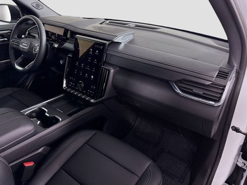 New 2026 GMC Acadia Elevation w/ Black Edition image 31