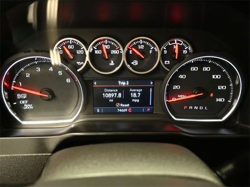 Used 2020 Chevrolet Silverado 1500 LT w/ Texas Edition image 31