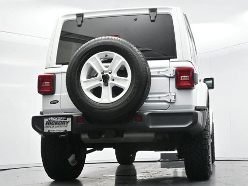 Used 2022 Jeep Wrangler Unlimited Sahara w/ LED Lighting Group AWD/4WD image 51