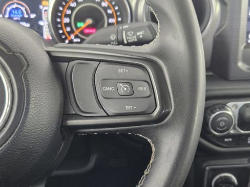 Used 2023 Jeep Gladiator Sport AWD/4WD image 32