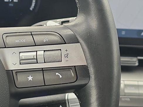 Used 2024 Hyundai Kona Limited FWD image 24