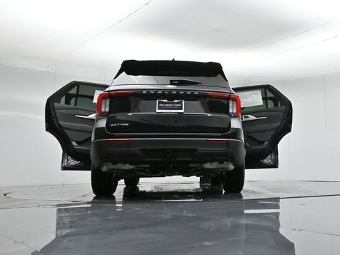 New 2026 Ford Explorer Active image 45