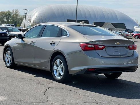 Used 2023 Chevrolet Malibu LT FWD image 9