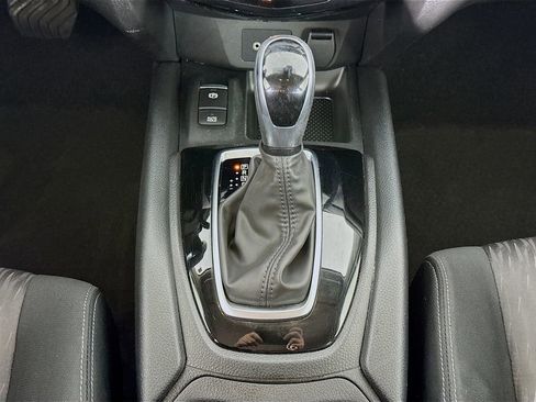 Used 2020 Nissan Rogue SV w/ Premium Package image 36