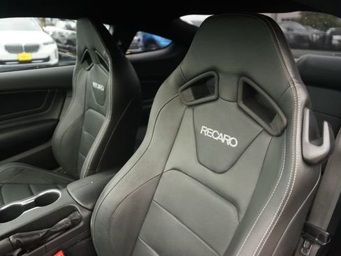 Used 2022 Ford Mustang GT Premium w/ Equipment Group 401A RWD image 10