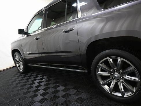 Used 2015 Chevrolet Suburban LTZ image 12