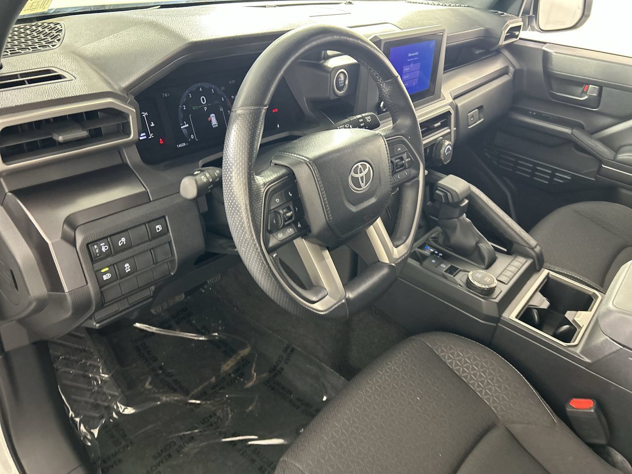 Used 2025 Toyota 4Runner SR5 RWD image 12