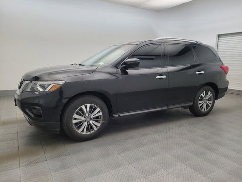 Used 2020 Nissan Pathfinder SL image 2