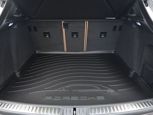 New 2026 Porsche Macan AWD/4WD image 24
