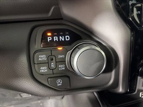 New 2026 RAM 1500 Big Horn AWD/4WD image 17
