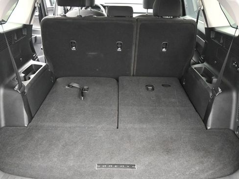 Used 2023 Kia Sorento LX image 13