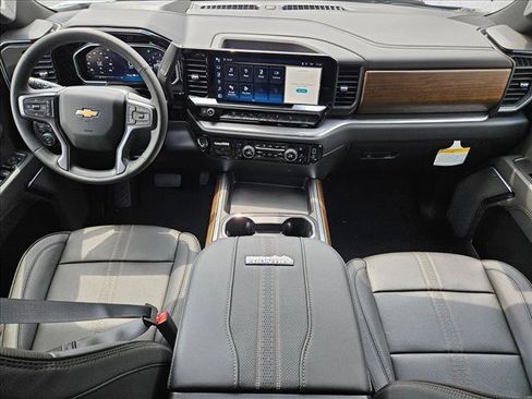 New 2026 Chevrolet Silverado 2500 High Country w/ High Country Premium Package AWD/4WD image 14