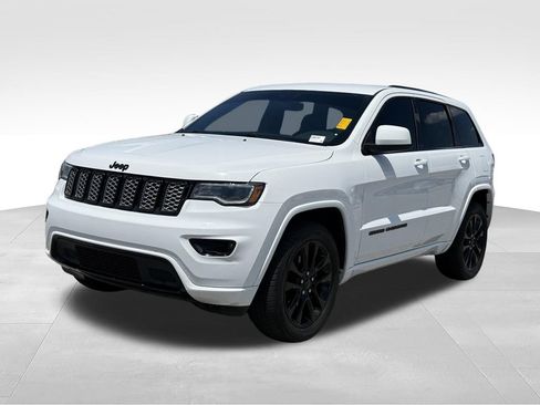 Used 2020 Jeep Grand Cherokee Altitude AWD/4WD image 1