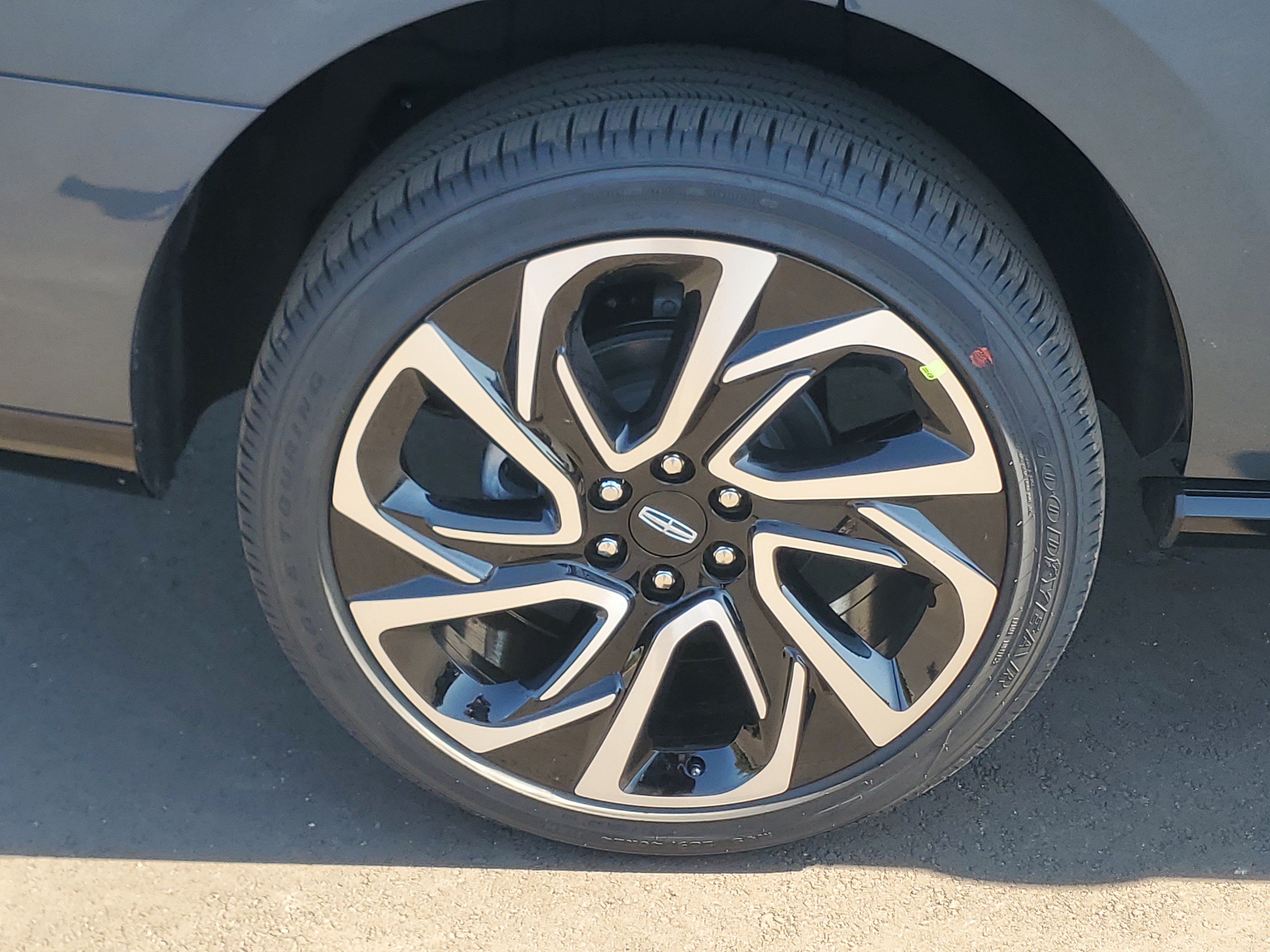 New 2027 Lincoln Navigator Reserve AWD/4WD image 5