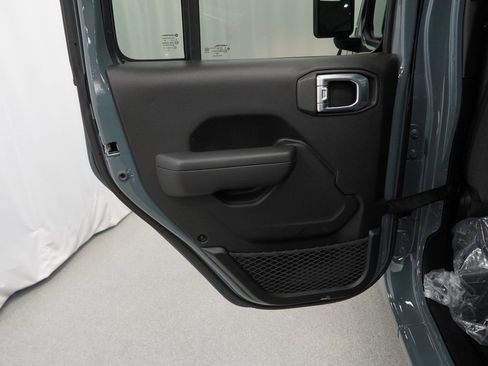 New 2026 Jeep Gladiator Sport image 30