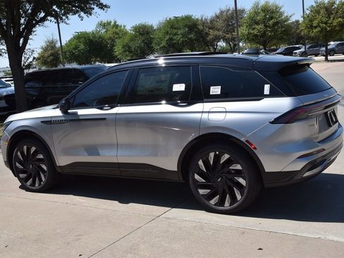 New 2026 Lincoln Nautilus Reserve w/ Jet Appearance Package image 17