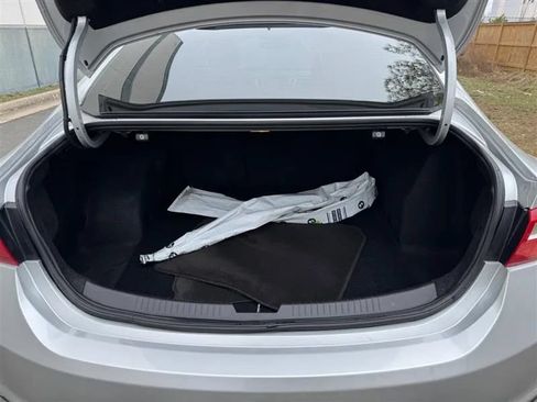 Used 2018 Chevrolet Malibu LT FWD image 14