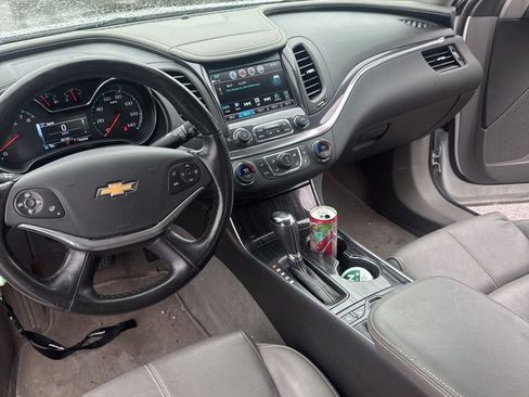 Used 2018 Chevrolet Impala LT w/ LT Leather Package image 5