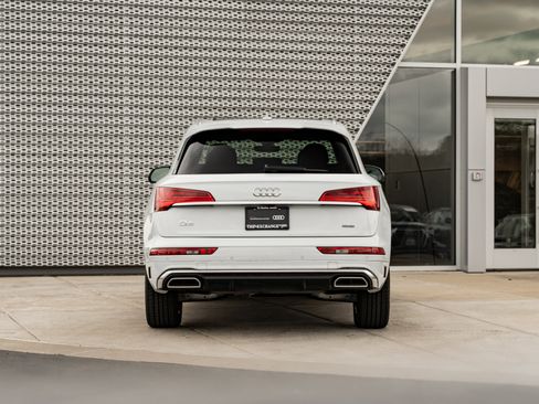 Certified 2023 Audi Q5 2.0T Premium Plus w/ Premium Plus Package AWD/4WD image 29
