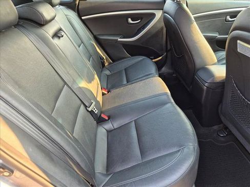 Used 2014 Hyundai Elantra GT w/ Option Group 03 FWD image 22