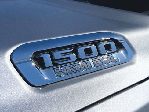 Used 2019 RAM 1500 Big Horn image 30