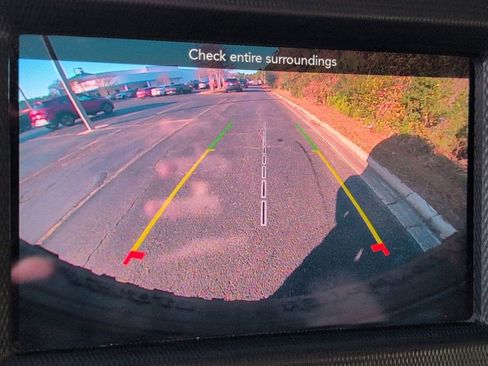 Used 2022 Jeep Wrangler Sport image 17