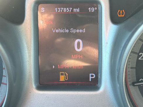 Used 2012 Dodge Journey R/T w/ Flexible Seating Group image 19