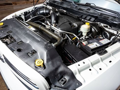 Used 2016 RAM 1500 Sport image 36