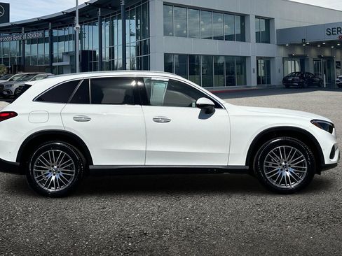 New 2026 Mercedes-Benz GLC 300 4MATIC image 3