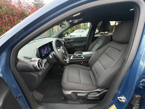 Used 2025 Chevrolet Equinox LT image 28
