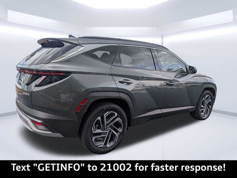 Used 2025 Hyundai Tucson Limited AWD/4WD image 3