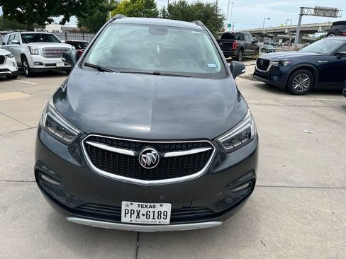 Used 2017 Buick Encore Essence FWD image 2