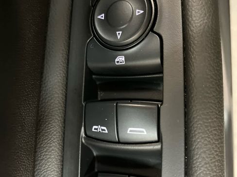 Certified 2024 GMC Terrain SLE w/ Driver Convenience Package image 16