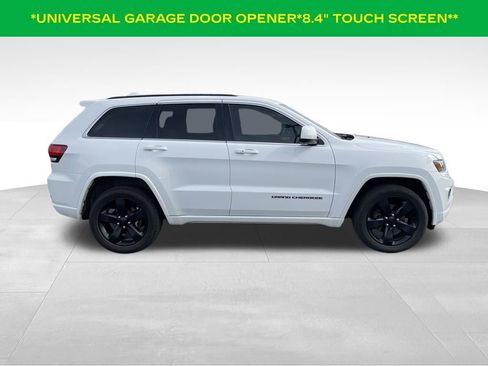 Used 2015 Jeep Grand Cherokee Altitude image 3
