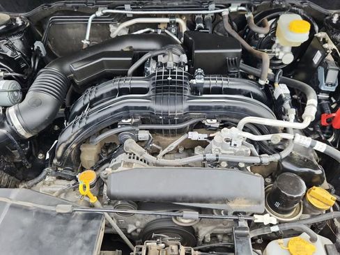 Used 2019 Subaru Crosstrek 2.0i Limited w/ Moonroof Package w/Navigation image 14