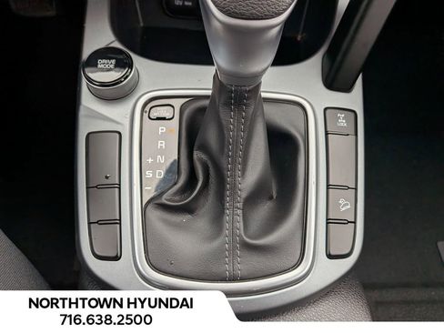 Used 2024 Kia Seltos LX image 16