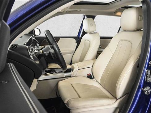 Used 2021 Mercedes-Benz GLB 250 4MATIC image 18