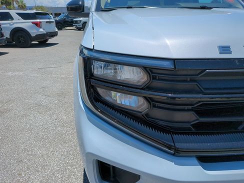 Used 2025 Ford Expedition Max Active RWD image 11