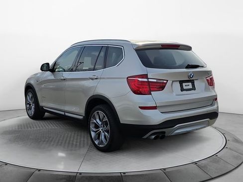 Used 2017 BMW X3 sDrive28i image 3