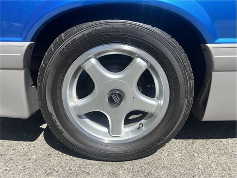 Used 1993 Ford Mustang GT RWD image 10