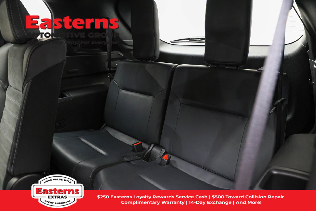 Used 2025 Mitsubishi Outlander SE AWD/4WD image 27