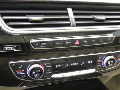 Used 2019 Audi Q7 3.0T Prestige w/ Prestige Package AWD/4WD image 67