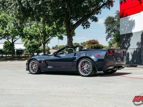Used 2013 Chevrolet Corvette 427 w/ 1SB Preferred Equipment Group RWD image 45